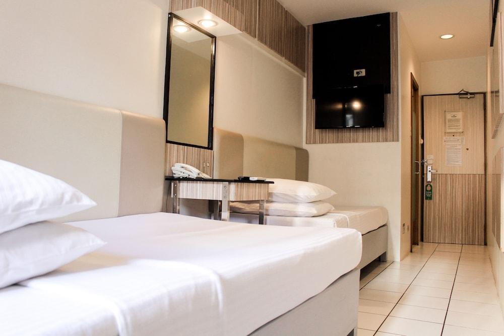 Hostel 1632 Manila Eksteriør billede